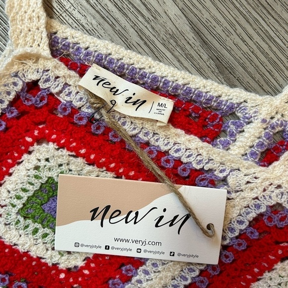 Nwt NEW IN boho crochet knit festival sleeveless top with fringe. Great colour. - Picture 3 of 7